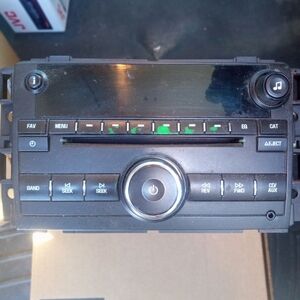 GM AM/FM/CD Player P/N 20934592.